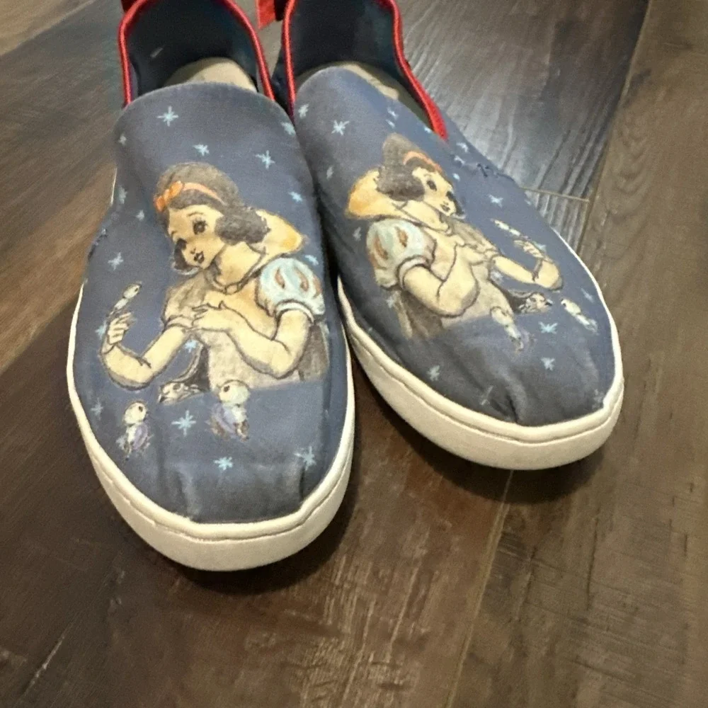 Toms X Disney Snow White Shoes Womens Size 8 Alpargata Seven Dwarfs Canvas‎ Bow